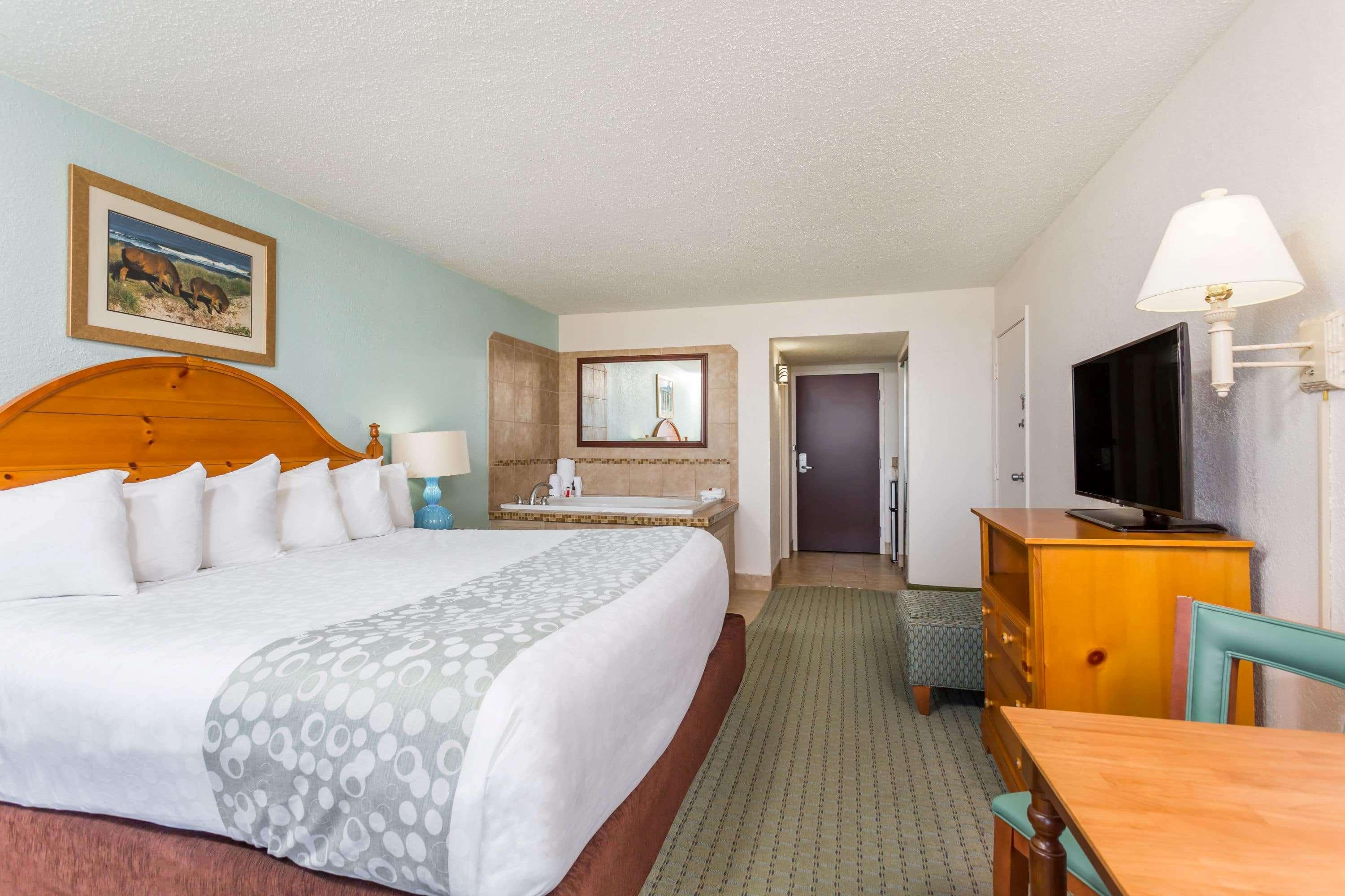 Ramada Plaza By Wyndham Nags Head Oceanfront Hotell Kill Devil Hills Eksteriør bilde