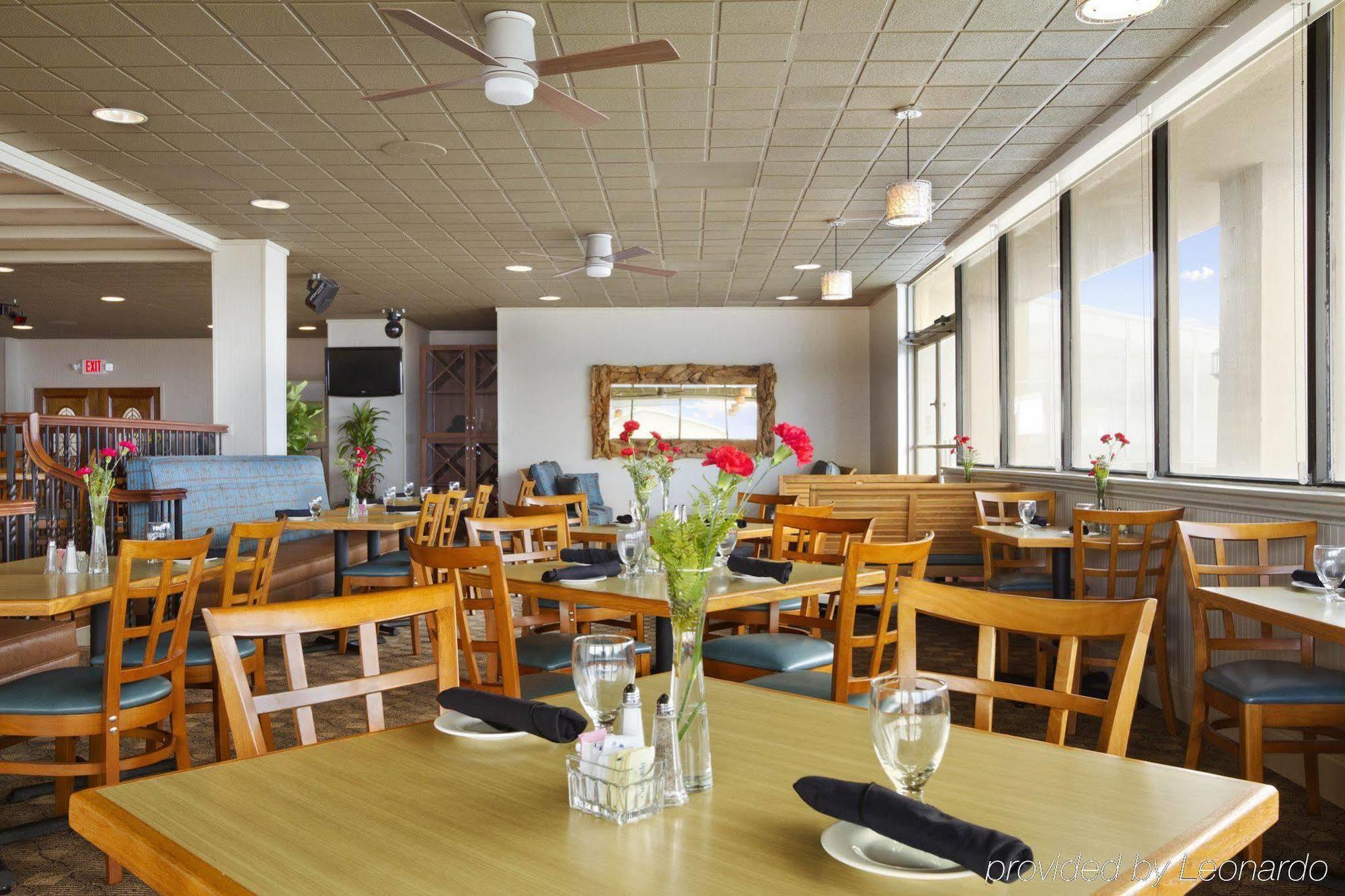 Ramada Plaza By Wyndham Nags Head Oceanfront Hotell Kill Devil Hills Eksteriør bilde